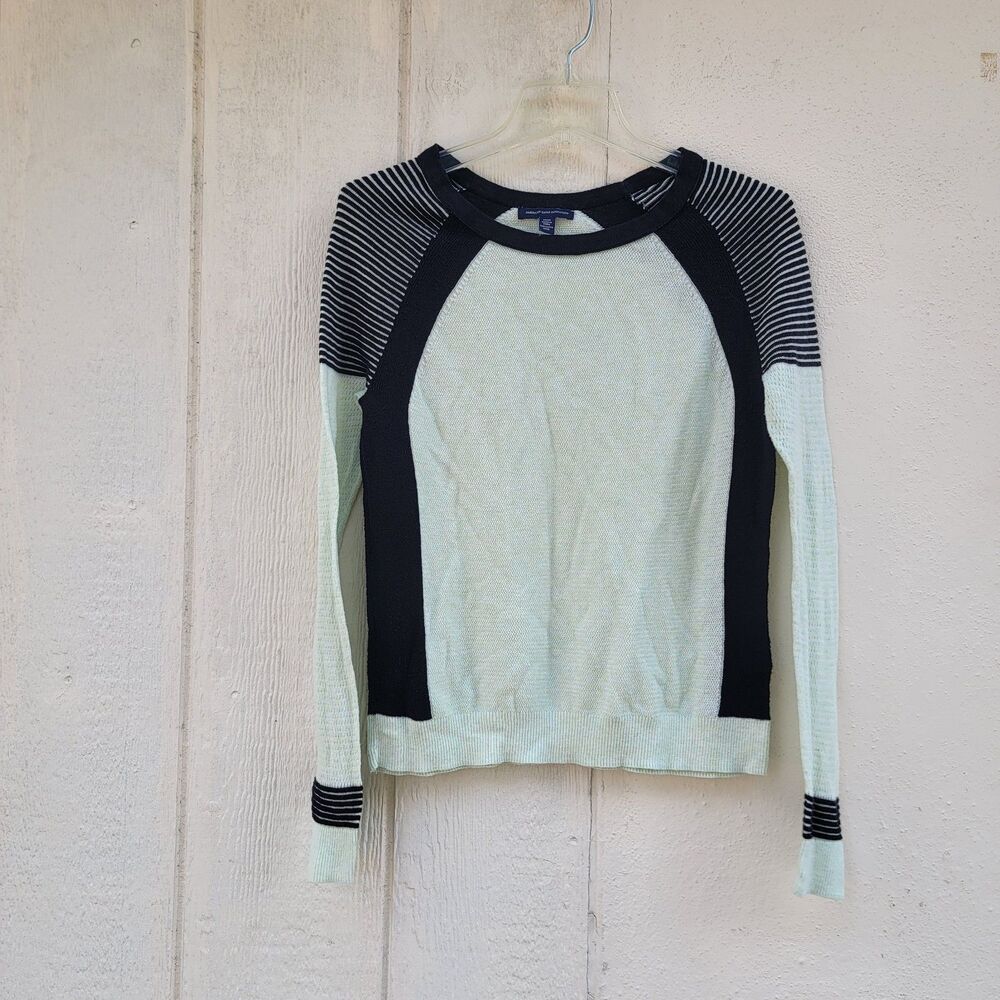 Womens American eagle knit longsleeve top Grn/blk striped lightweight Layer med